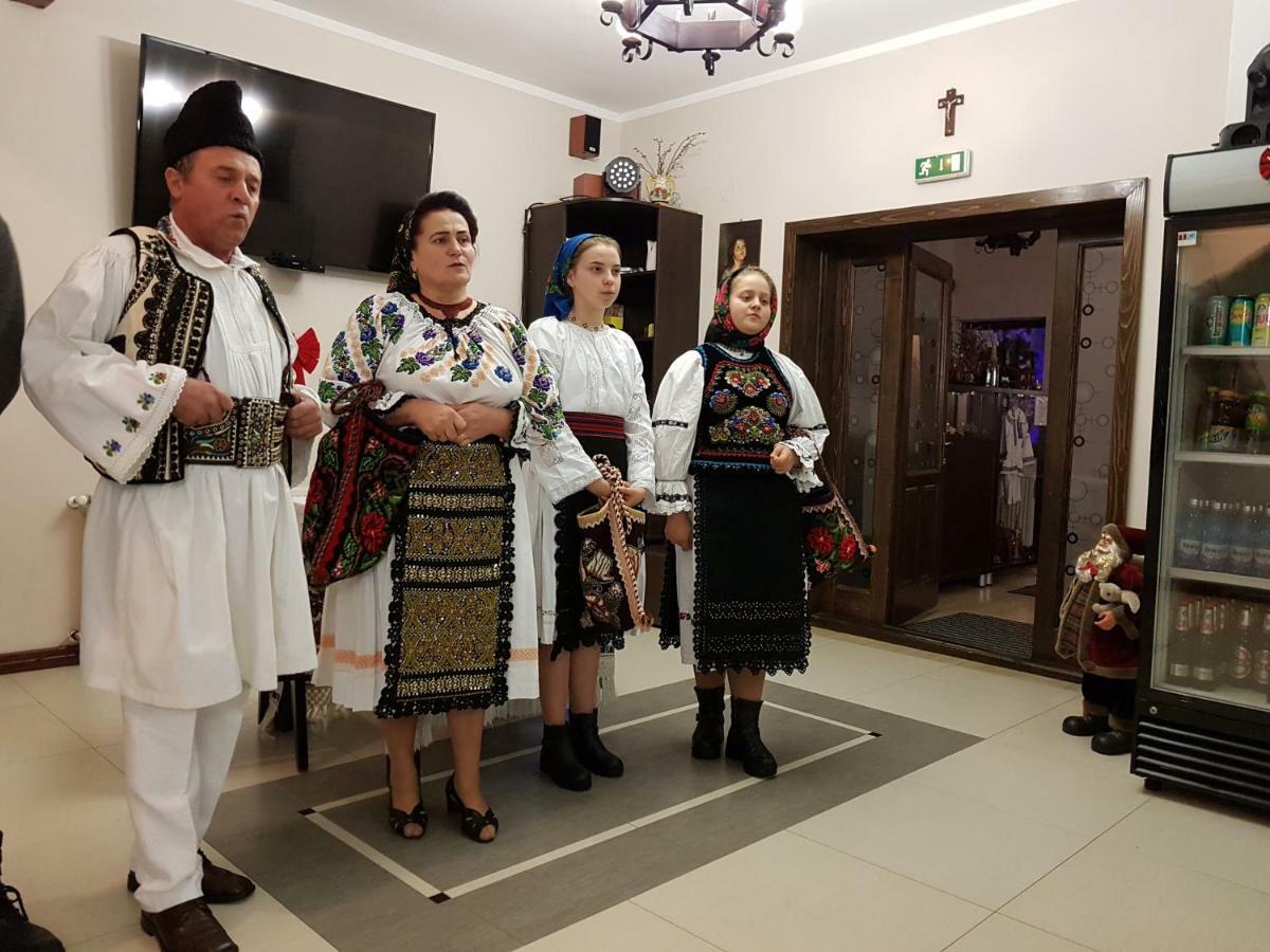 Perla Padurii Hotel Valea Mare  Buitenkant foto
